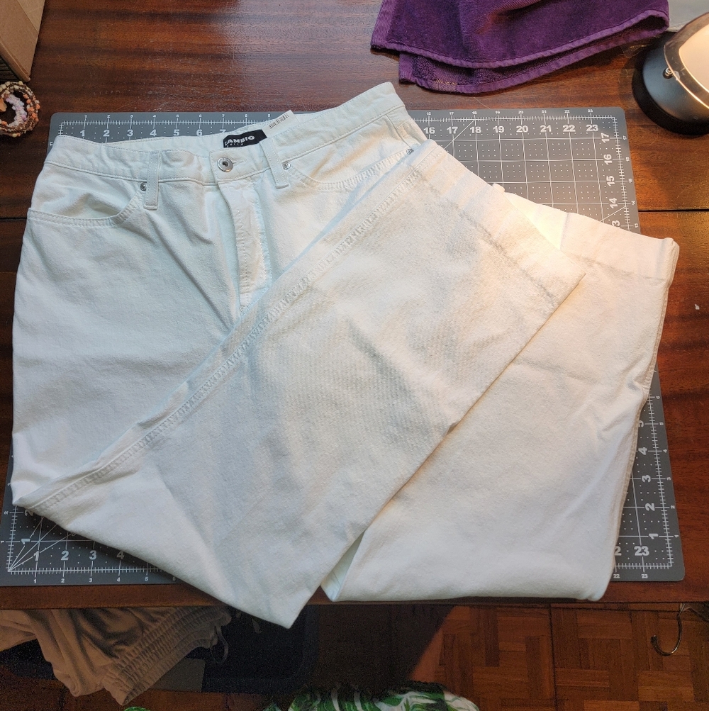 European Designer White Stretch Denim Jeans - Classic Straight Leg